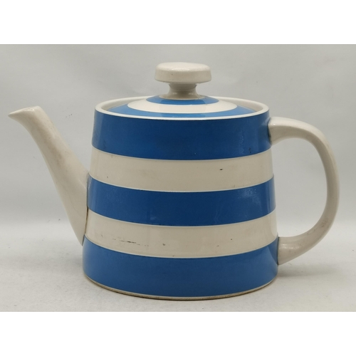 264 - T Green Cornishware Tea Pot in blue and white