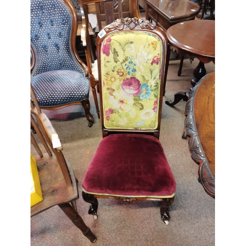 667 - A Victorian rosewood/walnut nursing chair, recently reupholstered in Spanish Alhambra velvet. Height... 