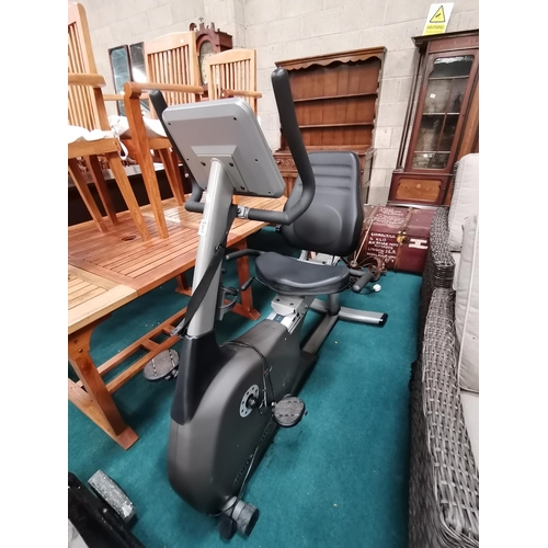 1085 - Vision Fitness R2200 exercise machie