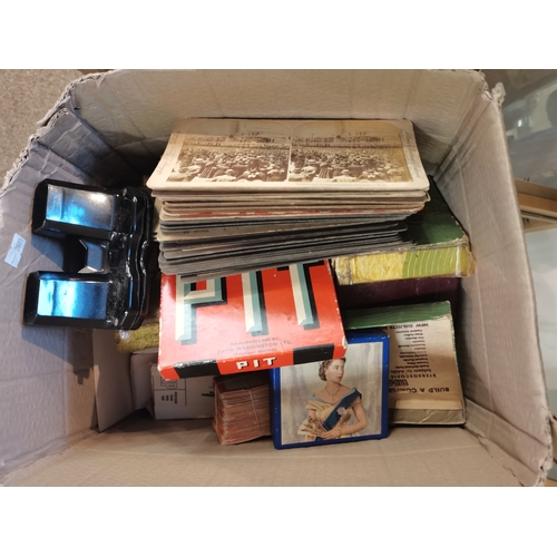 251 - Box of vintage photographs and albums, Viewmaster Stereoscope and cards