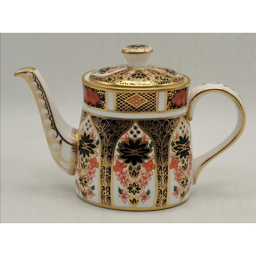 231 - Royal Crown Derby Old Imari 1128 miniature Tea Set in original box and packaging. Plate 20 cm x 15cm