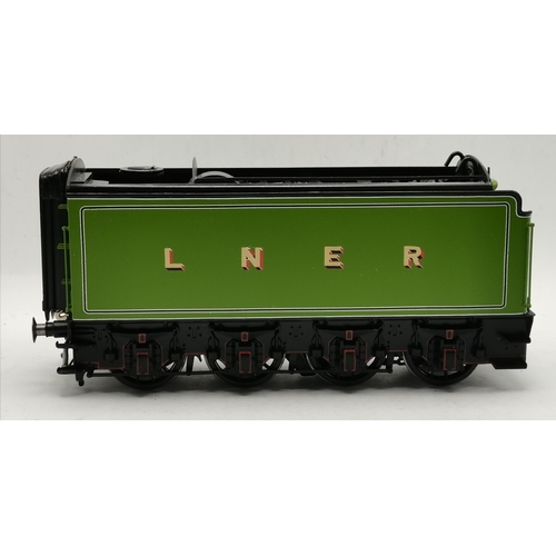 62 - A factory built model of THE FLYING SCOTSMAN no 4472 made in June 2006 by DJH MODEL LOCO by JOHN DIN... 