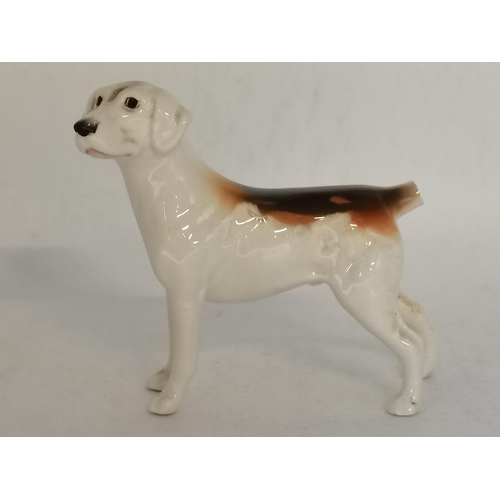 93 - 2 x Beswick hounds (1 d/d) plus a curled up fox