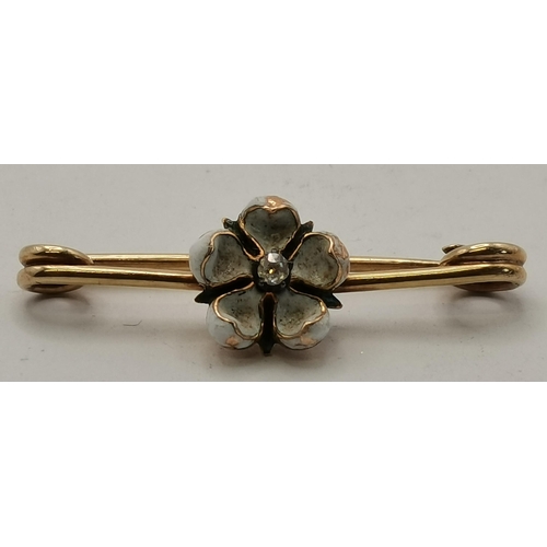 492 - A mixed group of gold and yellow metal jewellery and watches, comprising a 9 carat gold plain hinge ... 