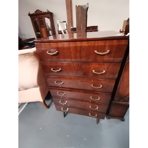 881 - A Schreiber style 6 height chest and matching dressing table, plus a wall mirror