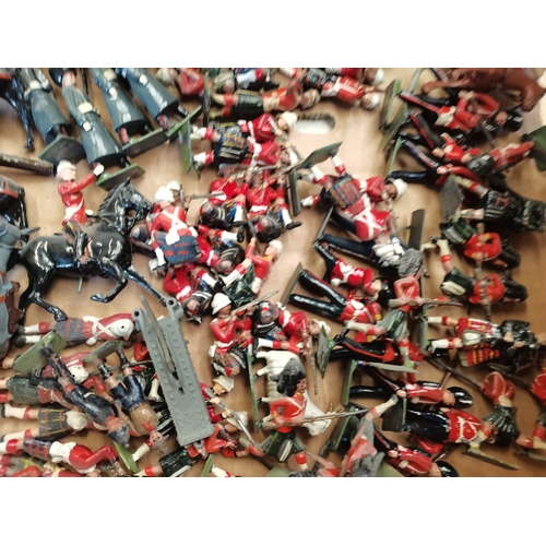 294 - Quantity of vintage lead toy soldiers with original boxes 