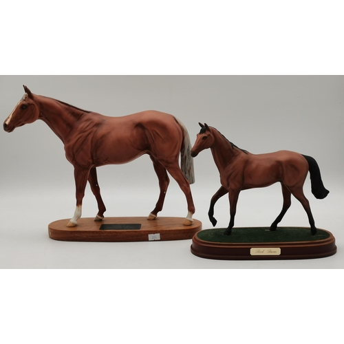 200 - A Beswick Connoisseur racehorse model, 'Grundy', on an oval wooden base with name plaque; together w... 