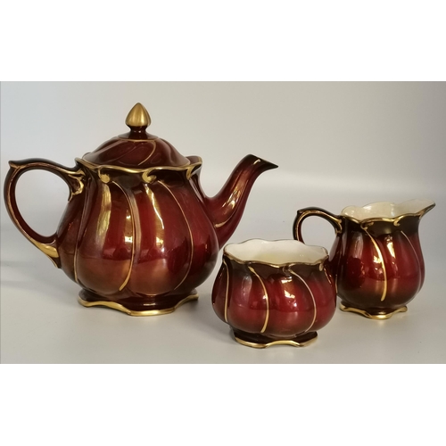 363 - x 6 Oriental plates and bowls plus Royal Winton Rouge Milk Jug, Sugar Bowl and Tea Pot