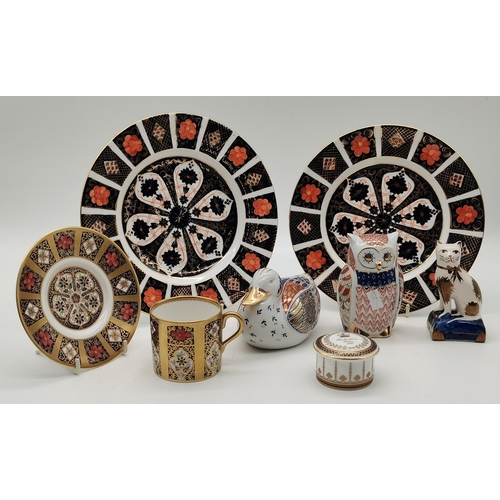 368 - x8 Imari items - 2 dinner plates, cat, owl, duck, cup, tirinket box and saucer