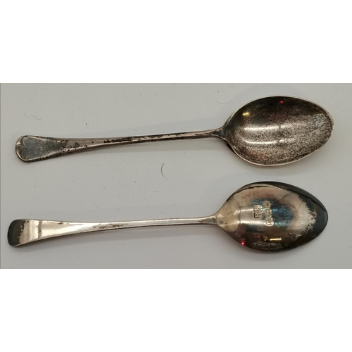 411 - Three assorted sets of silver tea and coffee spoons, 20th Century, comprising twelve George V silver... 