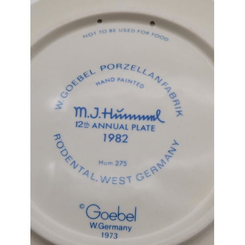 118 - Three Goebbel Hummel 'Annual' plates, 1973, 1981 and 1982, with boxes. (3) 19cm diameter