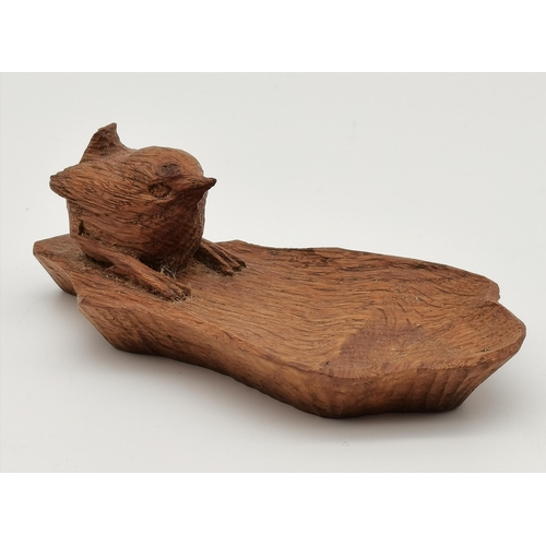 194 - Bob Hunter, a Wrenman oak pin dish, as an oak leaf, with carved wren signature. Approx. 12cm long  (... 