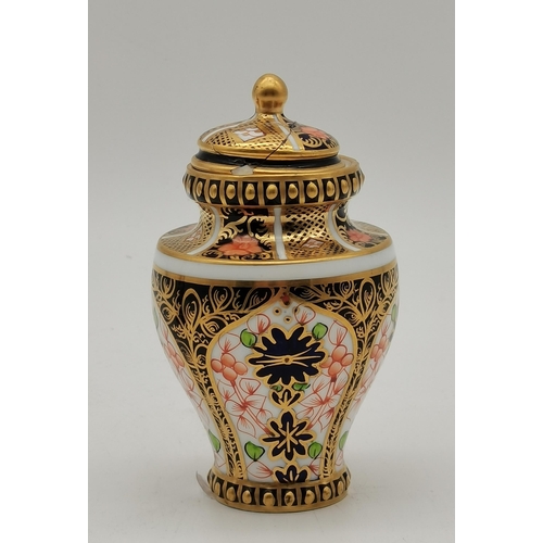 210 - Royal Crown Derby Imari pattern small urn and cover H11cm plus Royal Crown Derby Bell (no ball) 1128... 