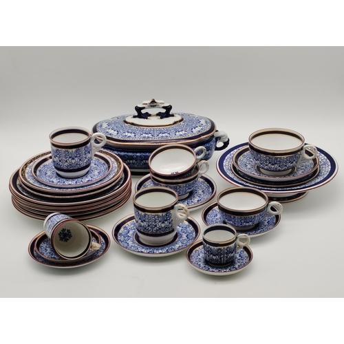 211 - A quantity of Royal Worcester 'Royal Lily' pattern wares, late 19th/early 20th Century, including a ... 