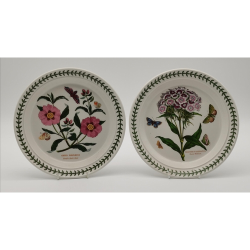 340 - A group of Portmeirion tablewares, 'The Botanic Garden' pattern, comprising an oval platter, four pl... 