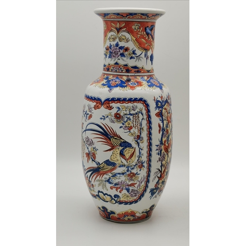 60 - Nine various Chinese porcelain vases, 20th/21st Century, assorted shapes and decoration, some with c... 