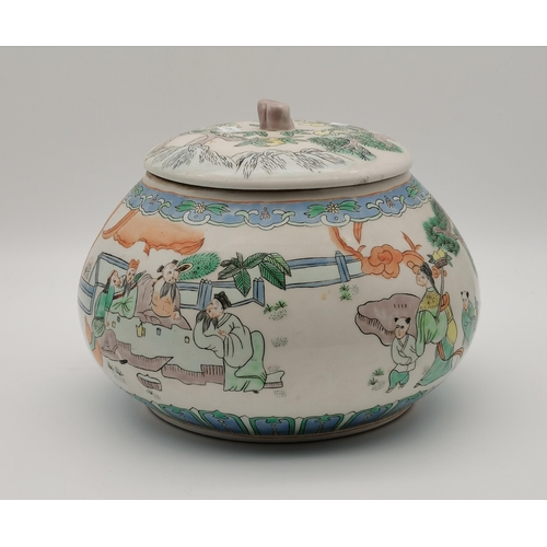 88 - A large Chinese porcelain jar and cover, gourd shaped, decorated to the side with various figure gro... 