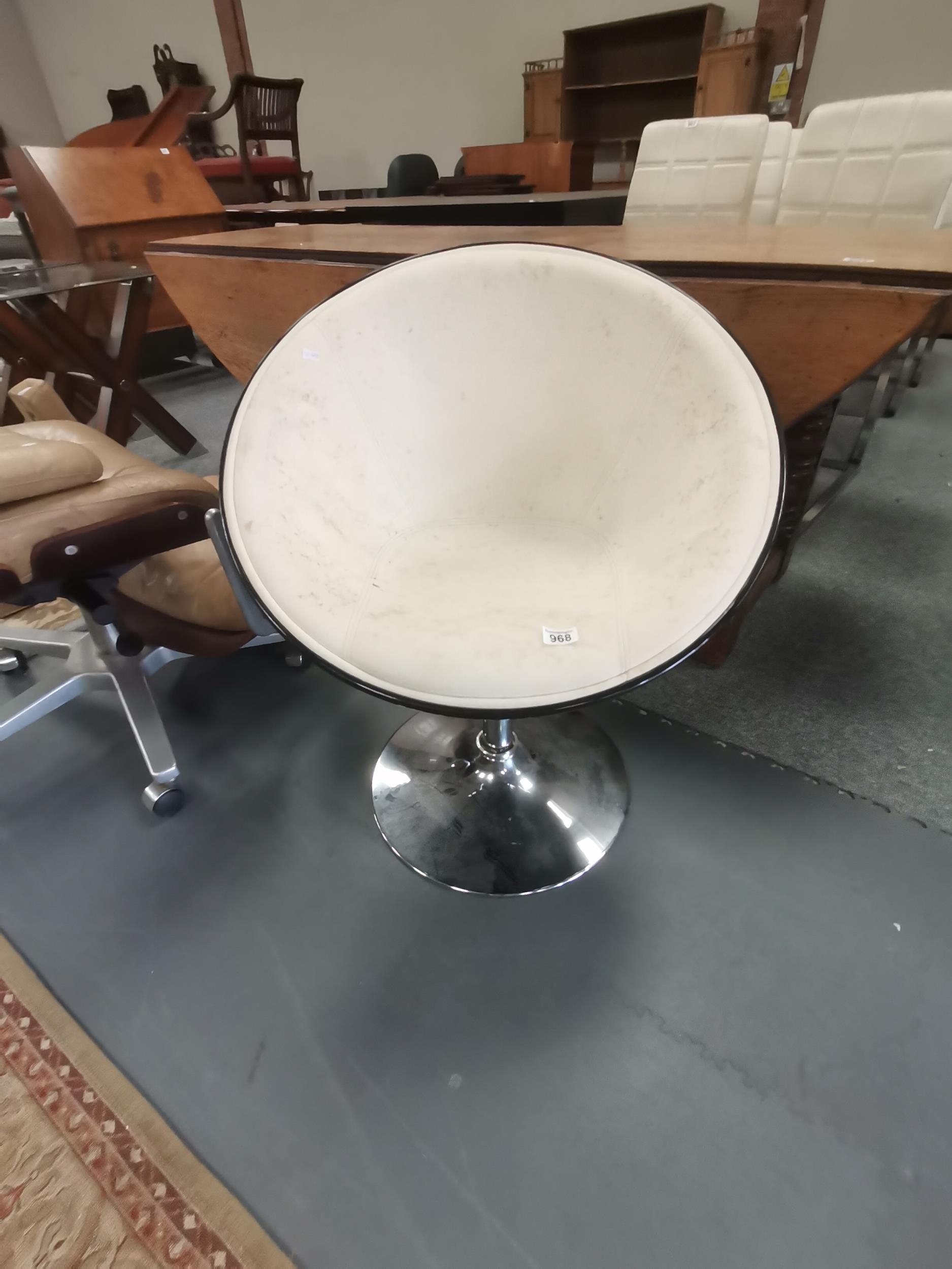 Vintage Leather Egg Chair