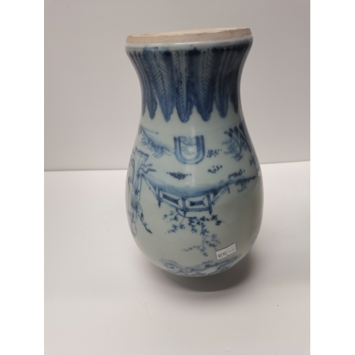 168 - Chinese Blue and White vase - no markings to base H31cm