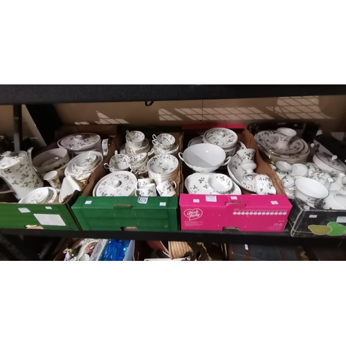 1278 - Large quantity (4 boxes) of Wedgwood Wild Strawberry bone china dinner and tea service incl dinner p... 