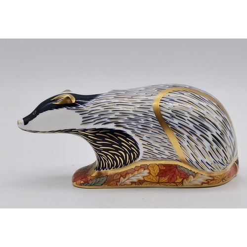 205 - Royal Crown Derby Paperweight Woodland Badger MMVB with Gold Stopper and box Condition StatusExcelle... 