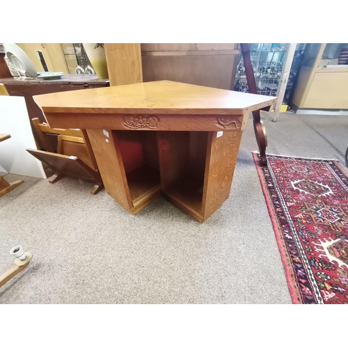 702 - Martin Dutton, a Lizardman bespoke oak corner shelf and pair of small freestanding oak open-fronted ... 