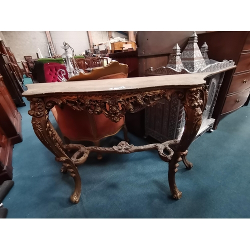 912 - Gillded wooden carved console table (A/F) 112cm lengthCondition StatusFair: In fair condition, signs... 