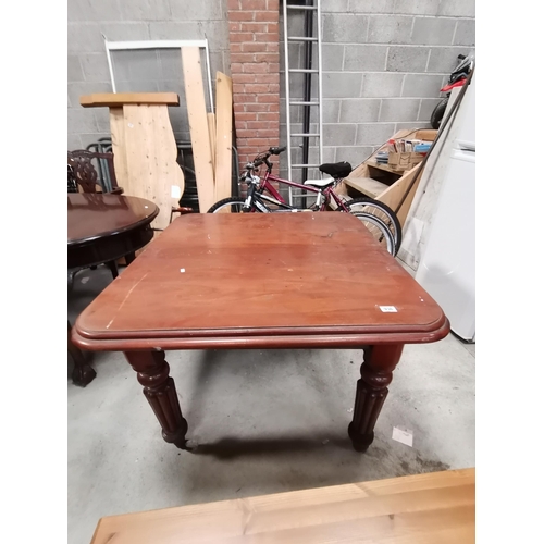 936 - Victorian Mahogany extending dining table on reeded baluster legs with castors 100cm x100cmCondition... 