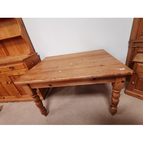 964 - Pine farmhouse kitchen table 121cm x 90cmCondition StatusGood: In good condition overall, but possib... 