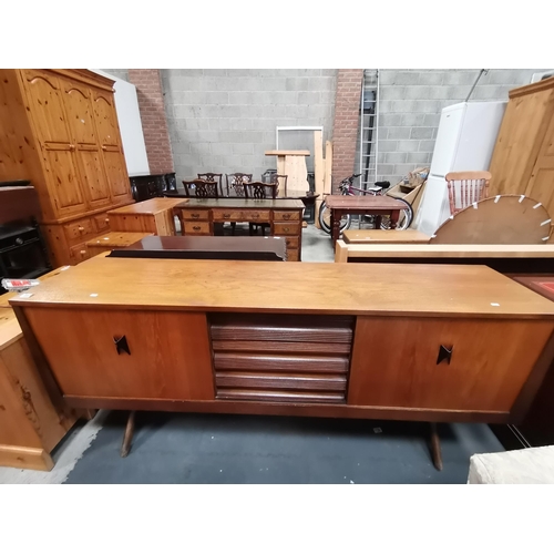 997 - Mid Century Long teak Sideboard by Elliot's of Newbury L185cm x H78cm x D45cmCondition StatusVery Go... 