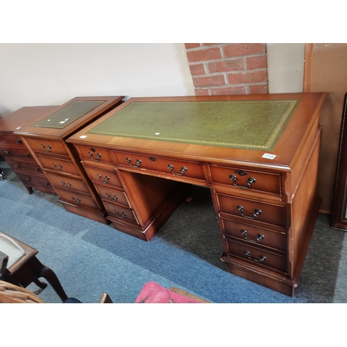 1134 - A mahogany pedestal desk with green leatherbtop plus a set of filing drawersCondition StatusGood: In... 