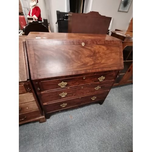 1214 - A Georgian mahogany 3 drawer bureau 1m longCondition StatusGood: In good condition overall, but poss... 