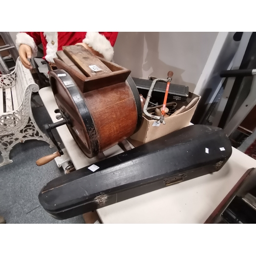 1221 - A good interesting lot to include vintage violin, kitchenalia, etc