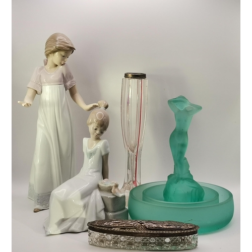 93 - A miscellaneous collection of porcelain and glasswares, comprising a Bagley Art Deco green frosted p... 