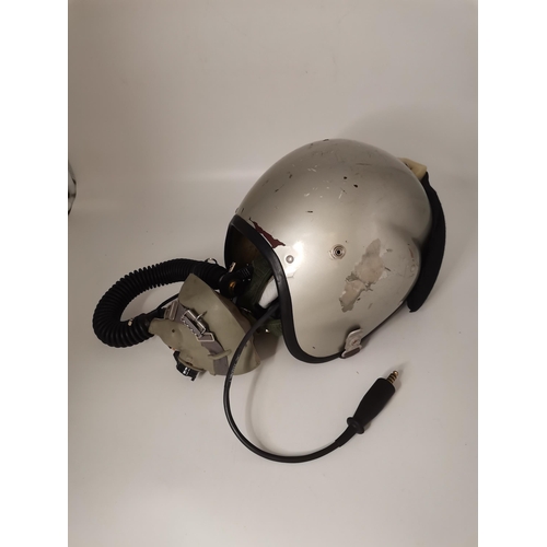 735 - British Military Pilots Mk 1 Vintage flying helmet plus correct oxygen mask and cloth bag, all compl... 