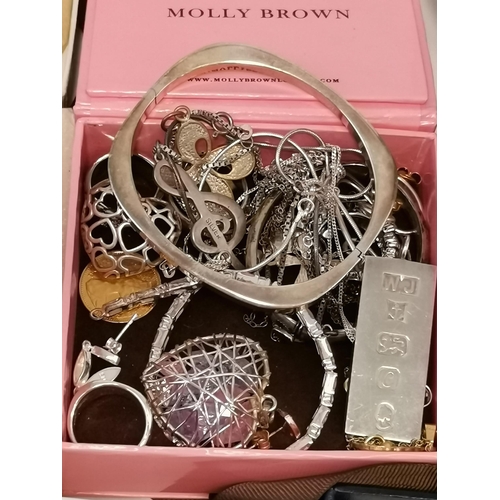 428A - A quantity of assorted gold, silver, costume and fashion jewellery, including a 14 carat rolled gold... 