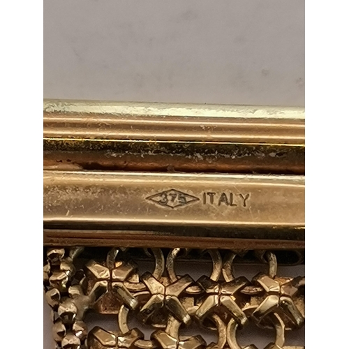 450 - An Italian 9 carat gold fancy open mesh bracelet, stamped 375 to clasp. 19cm long, 11.0g