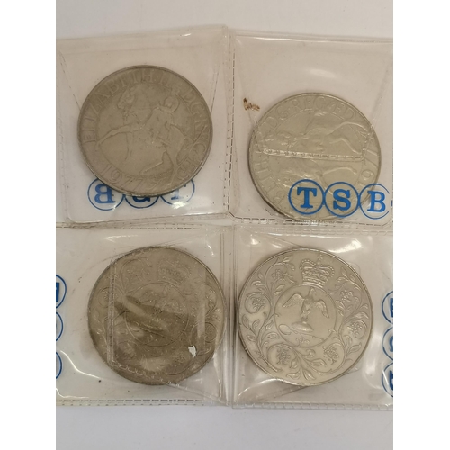 492 - A miscellaneous lot comprising two gent's bracelet wristwatches, Rotary and Lorus; a small group of ... 