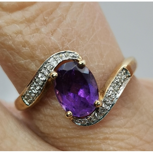 520 - 14ct Gold Amethyst & Diamond ring size S