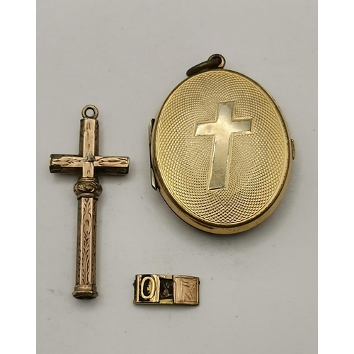 526 - A miscellaneous group of gold and yellow metal jewellery, including a 9 carat gold lady's expanding ... 