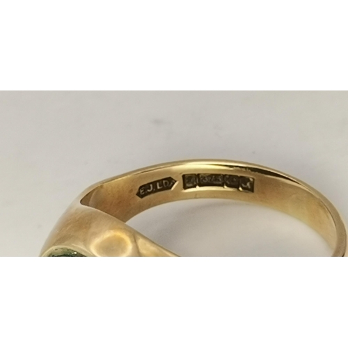 558A - A gent's 9 carat gold banded hardstone cabochon signet ring, hallmarked 375, ring size S; together w... 