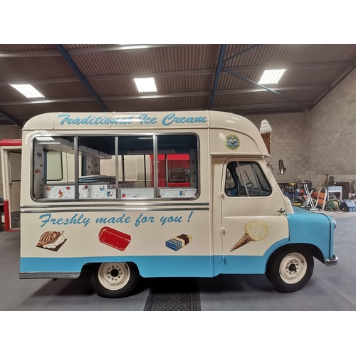 606 - Bedford 1960 Ice-cream van  - Specifically fitted historic Van - 1600cc 2-axle-ridgid body - TVY 121... 