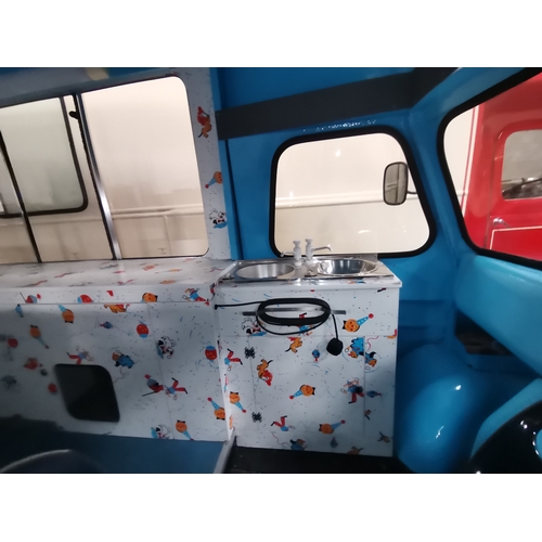 606 - Bedford 1960 Ice-cream van  - Specifically fitted historic Van - 1600cc 2-axle-ridgid body - TVY 121... 