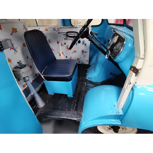 606 - Bedford 1960 Ice-cream van  - Specifically fitted historic Van - 1600cc 2-axle-ridgid body - TVY 121... 
