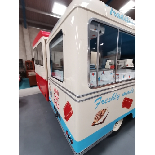 606 - Bedford 1960 Ice-cream van  - Specifically fitted historic Van - 1600cc 2-axle-ridgid body - TVY 121... 