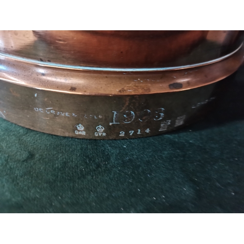 2 - An Edwardian brass imperial one gallon grain measure, early 20th Century, by De Grave & Co Ld, Londo... 