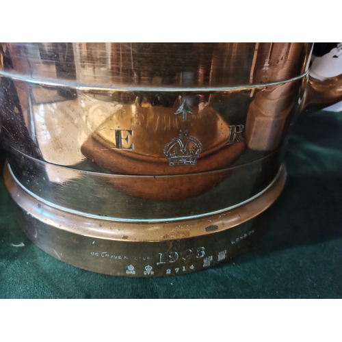 2 - An Edwardian brass imperial one gallon grain measure, early 20th Century, by De Grave & Co Ld, Londo... 