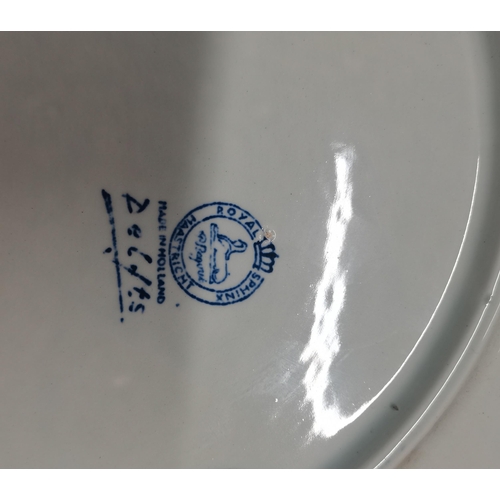 213 - 2 x large chargers Royal Sphinx Holland and a Poole phases of the moon pattern 40cm