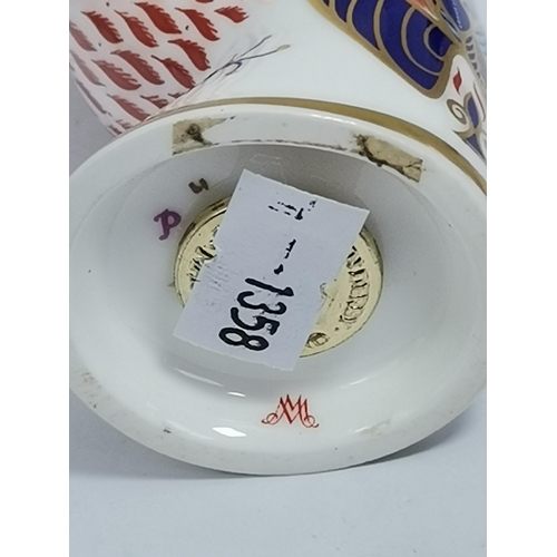 269 - x4 Crown Derby paperweights - Song thrush with goldstopper, Hummingbird with gold stopper, Goldfinch... 