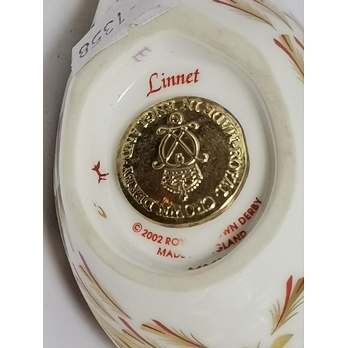 288 - Crown Derby Linnet and Crown Derby Bunting bird paperweights both with gold stoppers